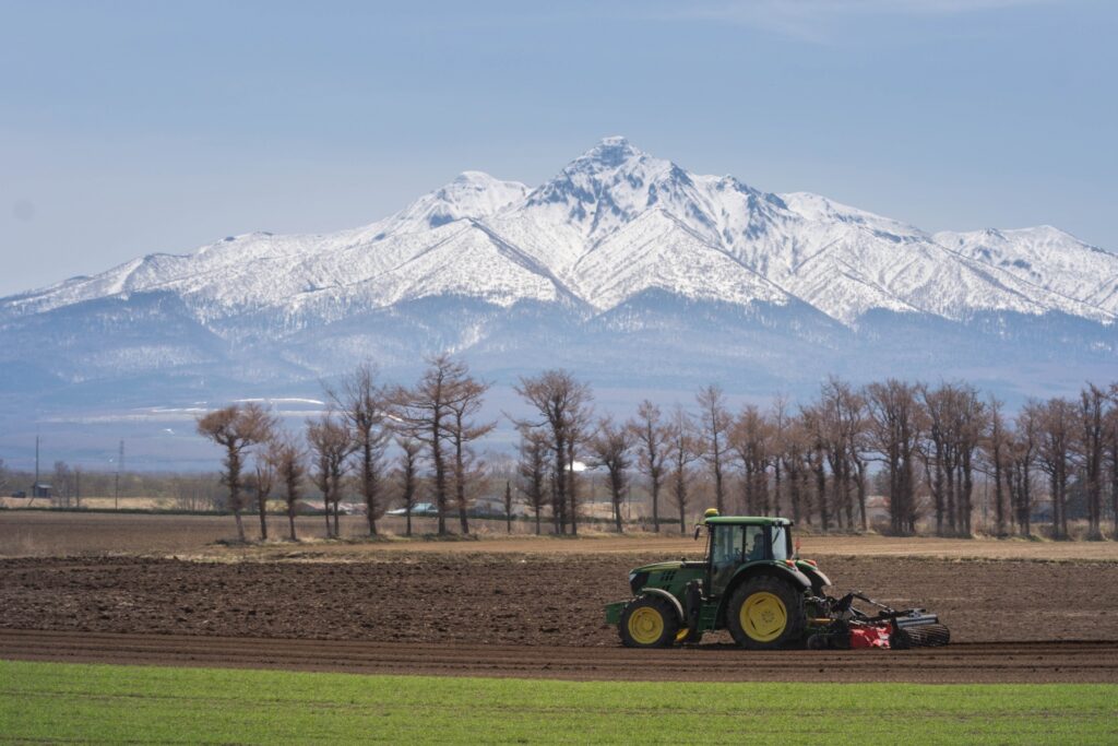 ジョンディア コンバインの特徴とは